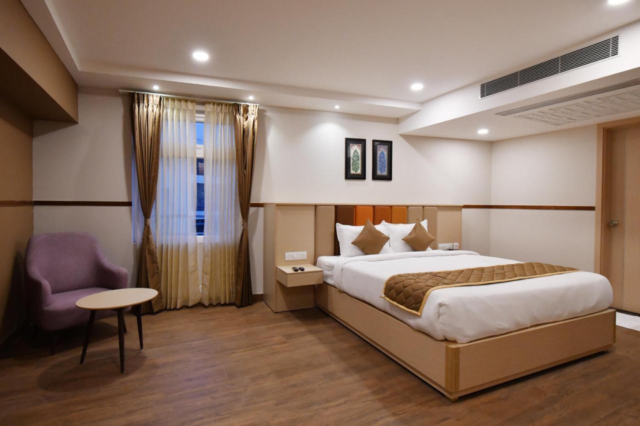 Soho Boutique Hotel Мисор Екстериор снимка