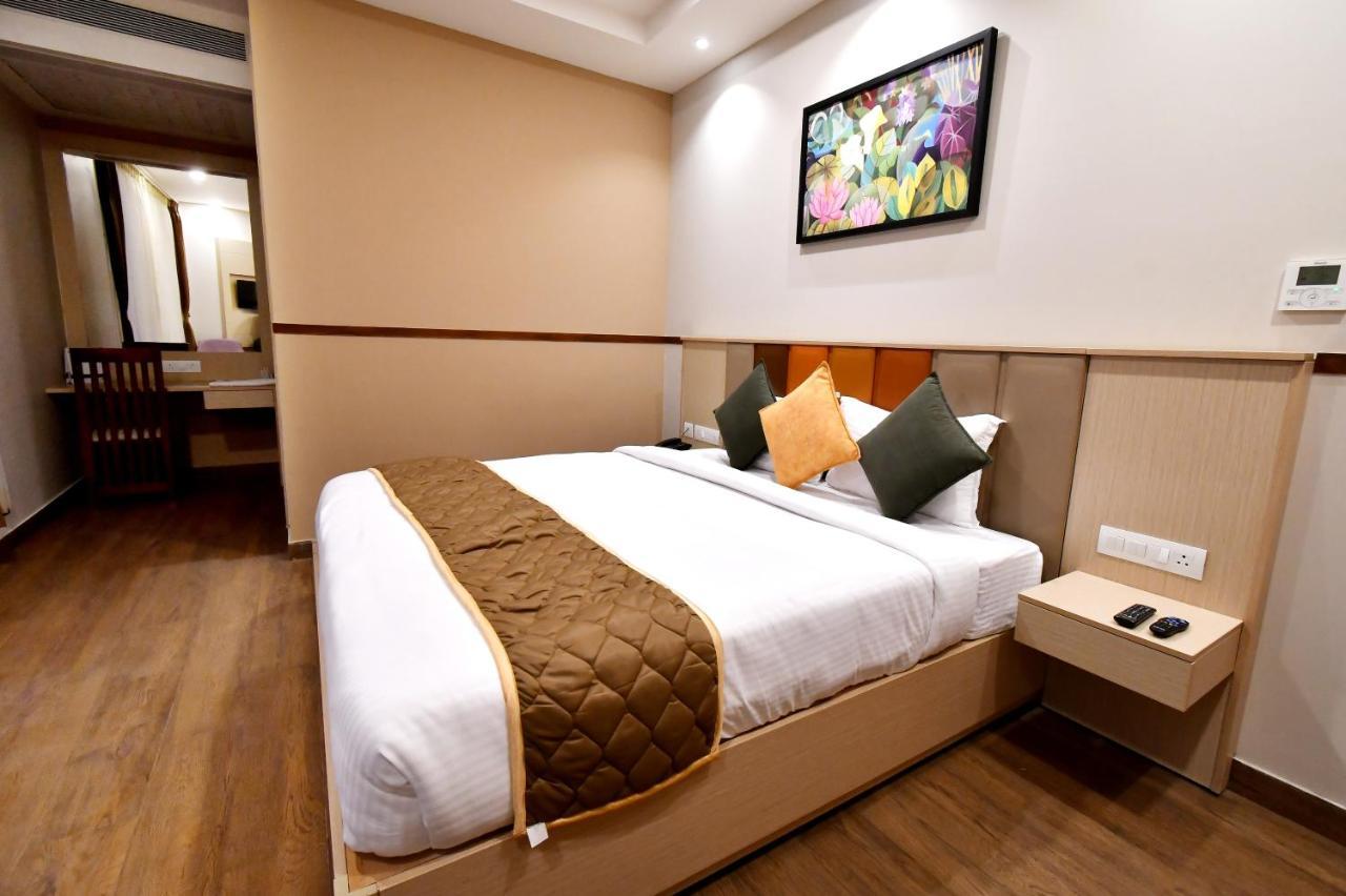 Soho Boutique Hotel Мисор Екстериор снимка