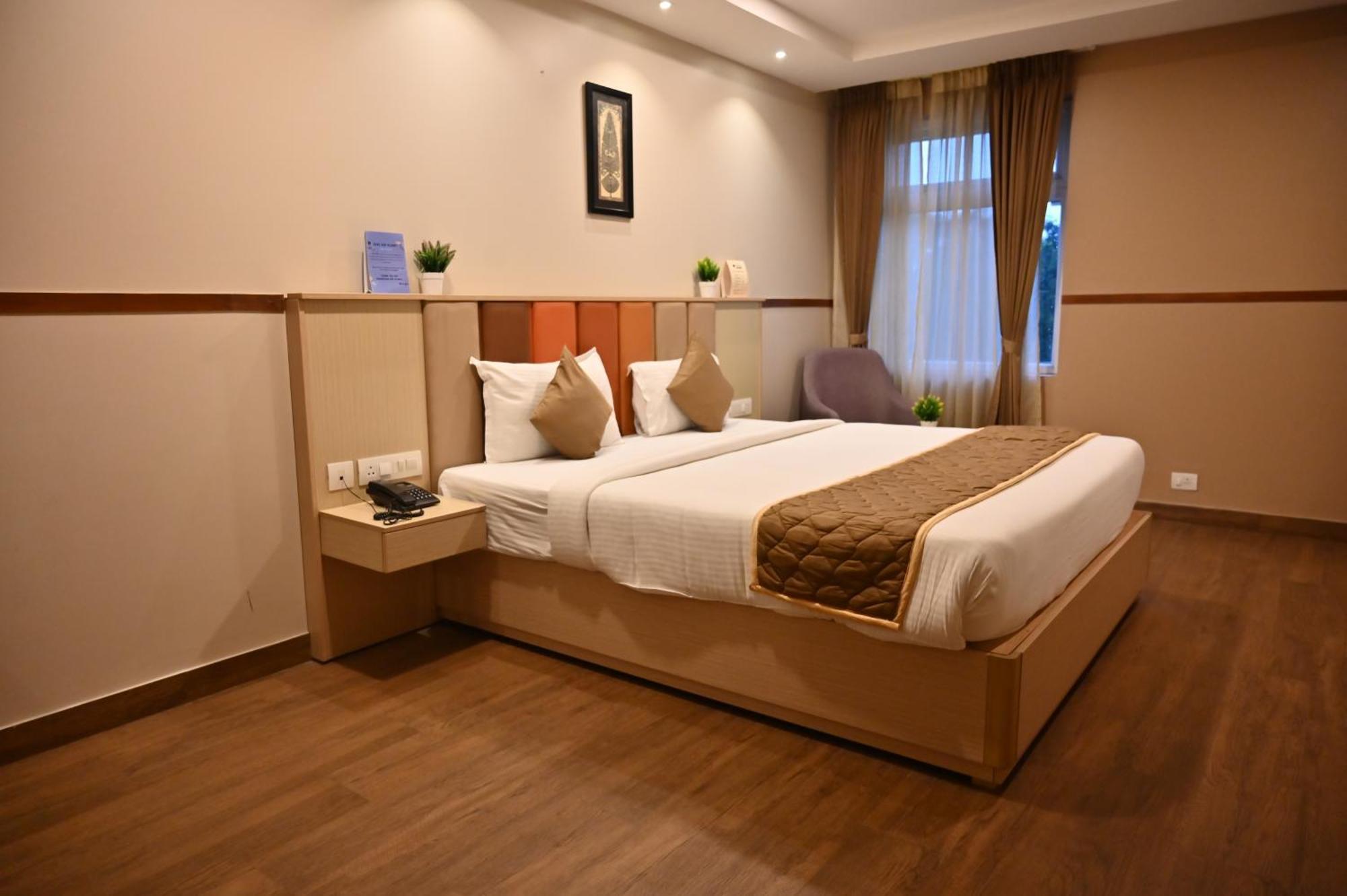 Soho Boutique Hotel Мисор Екстериор снимка